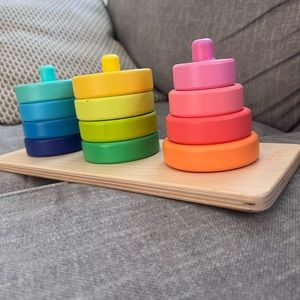 Lovevery Twist and Pivot Pattern Puzzle